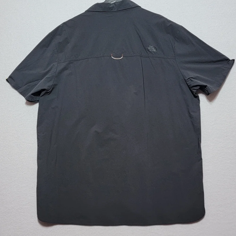 Big &‎ Tall Men's The North Face Charcoal Gray Short Sleeve Shirt Size XXL. #624